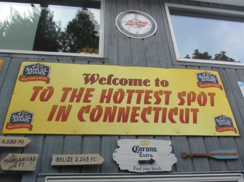 Welcome To Hat City Danbury, A Suburban Retreat 外观 照片