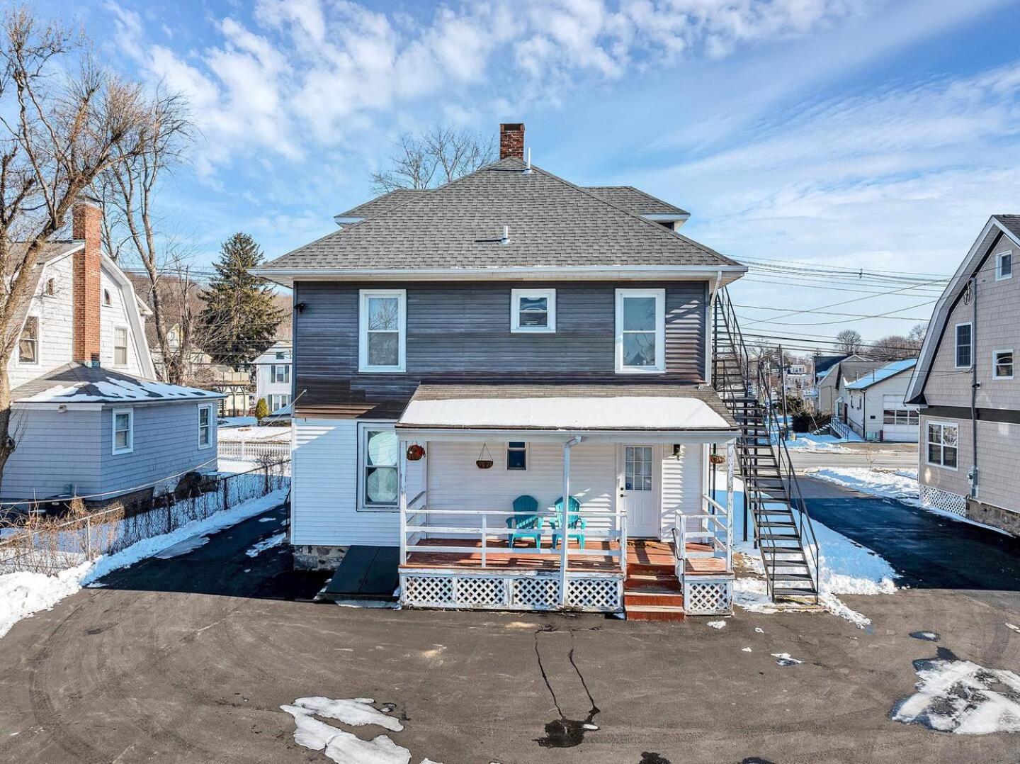 Welcome To Hat City Danbury, A Suburban Retreat 外观 照片